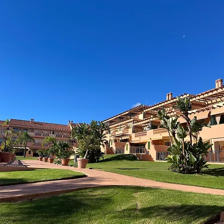 En Mijas Costa, Alta Loma Apartment Fuengirola