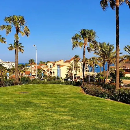 En Mijas Costa, Alta Loma Apartment *
